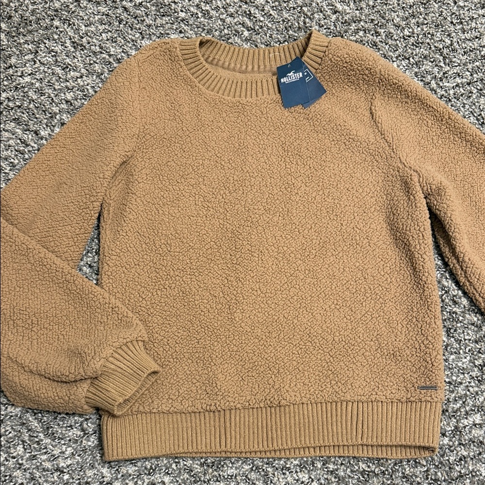 Hollister Crew Neck Sweatshirt